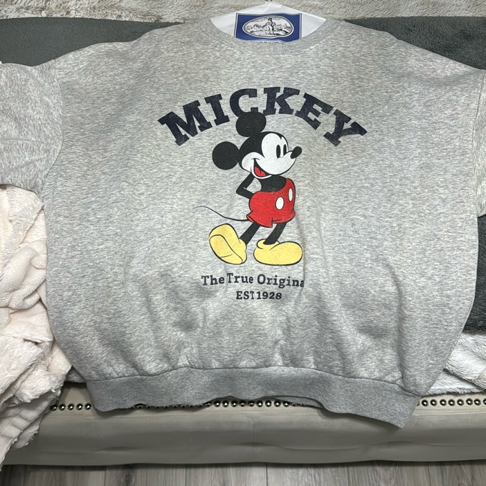 Mickey Mouse crew neck sweater